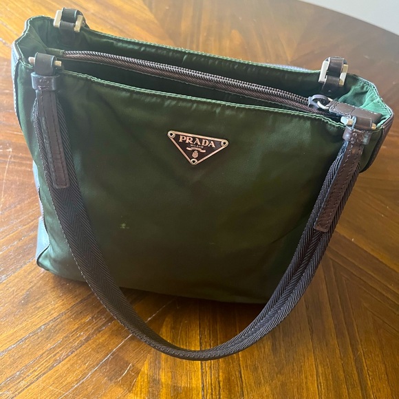 Authentic PRADA Green Tessuto Nylon & Leather Tote 2 Shoulder Handles Handbag - Picture 1 of 17
